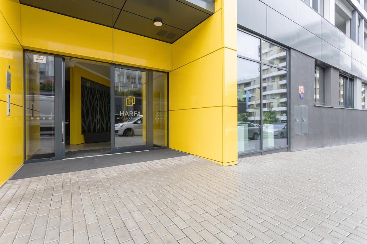 Yellow Apartment With Parking ปราก ภายนอก รูปภาพ